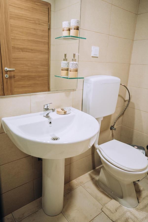 Sana Apartments オフリド エクステリア 写真