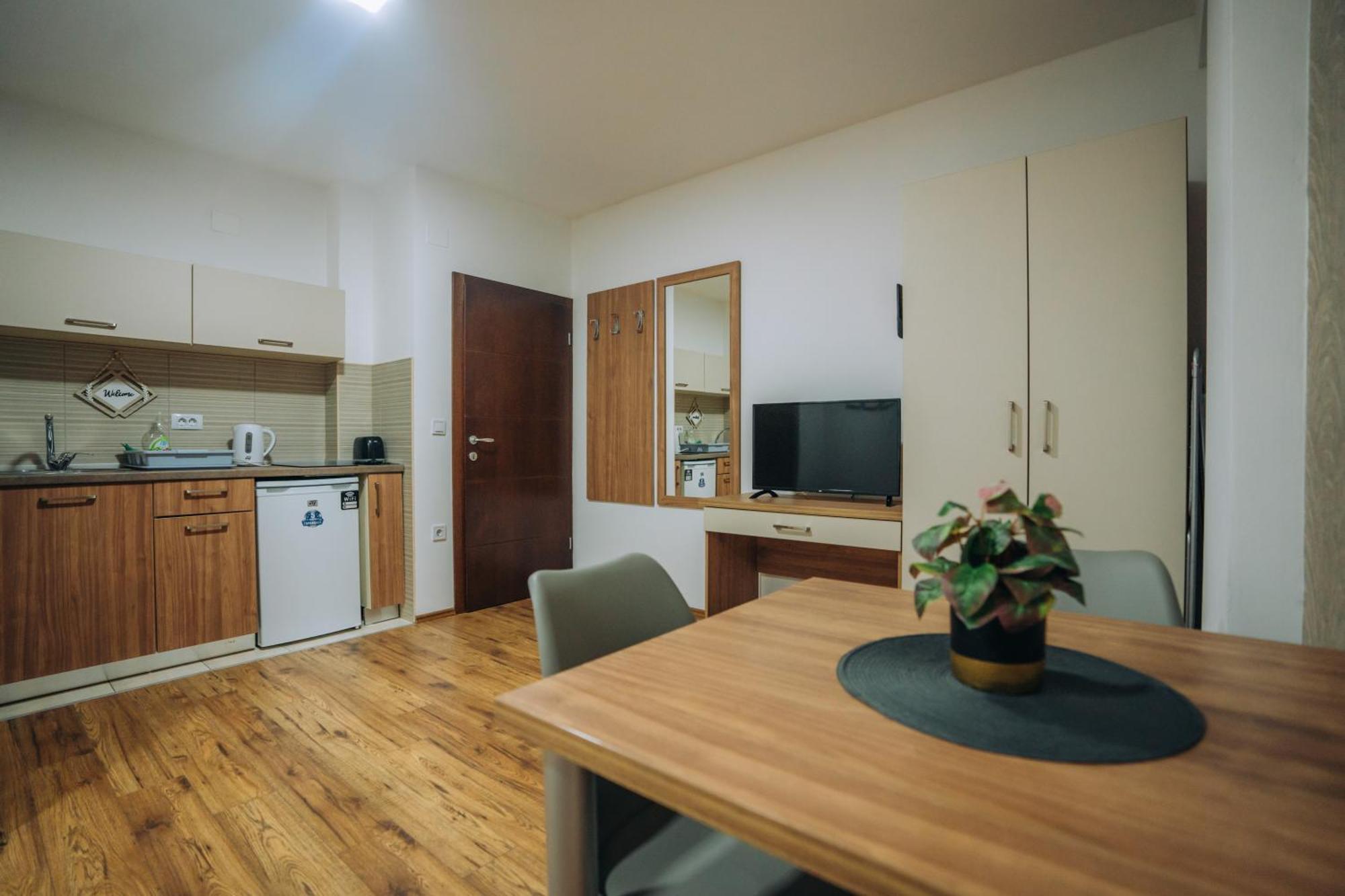 Sana Apartments オフリド エクステリア 写真
